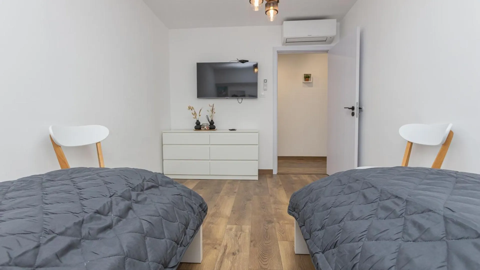 The Central House 2 Burgas City Apartmán